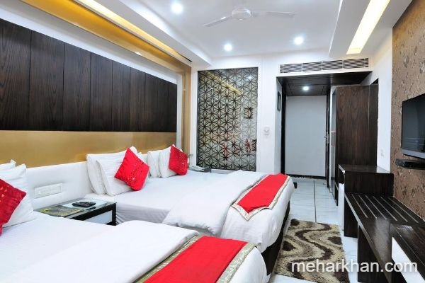 Pullman Hotel Escorts New Delhi Aerocity